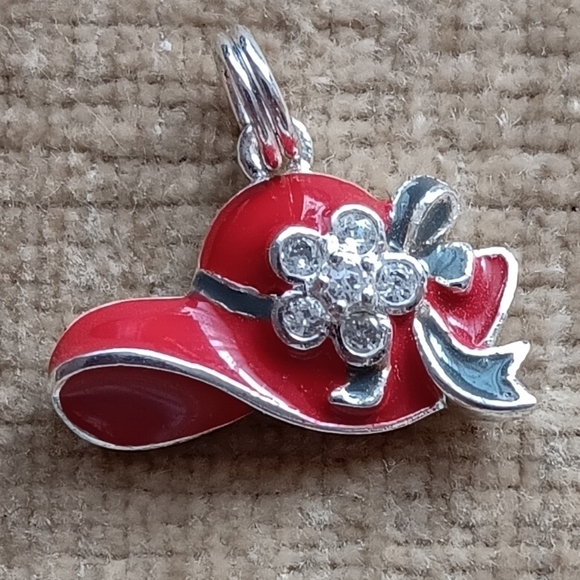 Silver Red Hat Charm - Picture 1 of 7